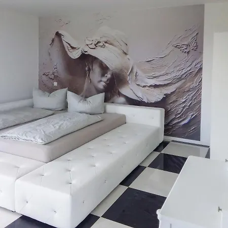 Designpension Idyll Nr21 Garni